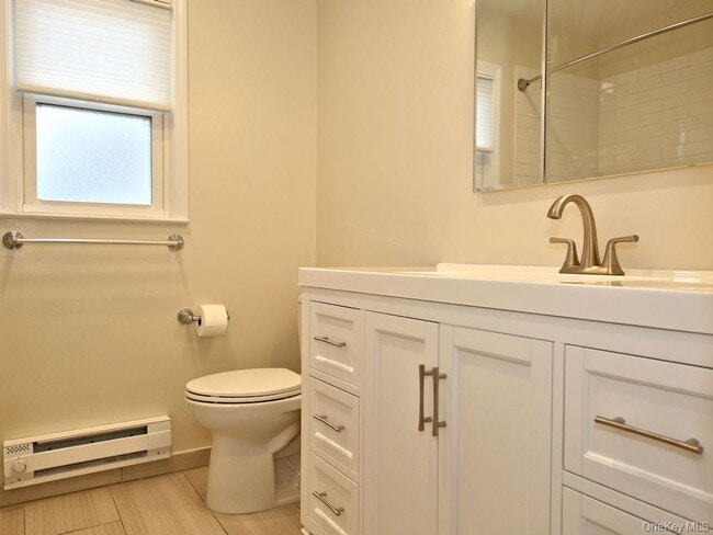 Building Photo - 105 Florence St