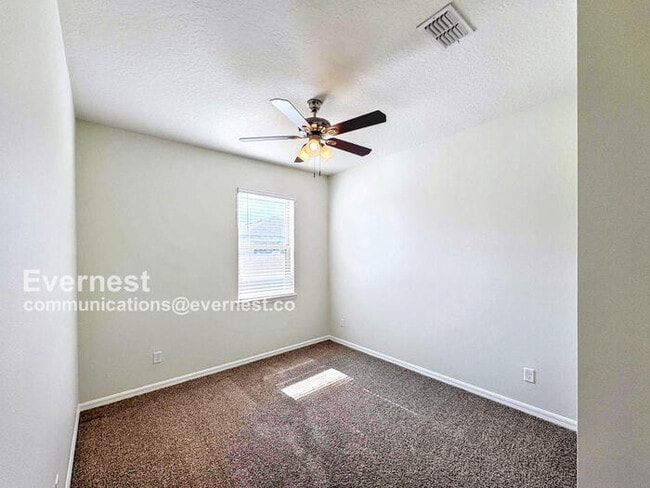 Building Photo - 5110 Claremont Ct