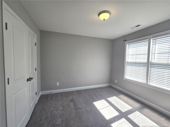 Building Photo - 604 Amusement Dr