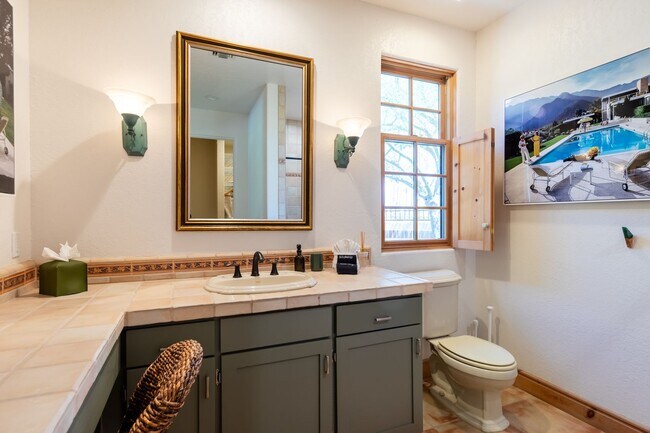 Building Photo - Luxury Oasis in Palm Springs Retreat (Monthly Only - No Long Term)
