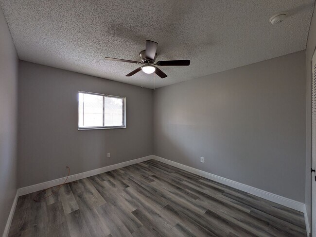 Building Photo - 3/2 Condo in Altamone Springs