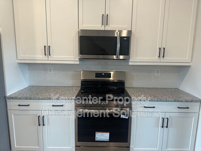 Building Photo - 121 Gibraltar Dr