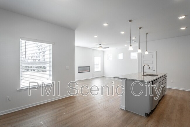 Building Photo - 8836 Meadowvale Ct