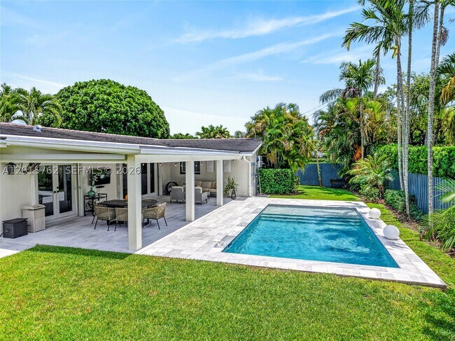 Building Photo - 8820 SW 85th St