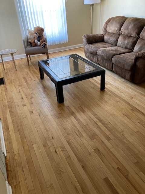 Living Room - 5446 N Elston Ave