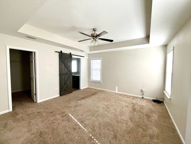 Building Photo - 2562 Tuscan Way