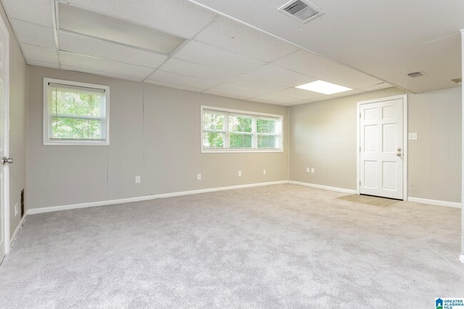 Building Photo - 2905 Westview Dr