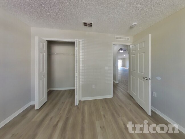 Building Photo - 4138 Clearbrook Cove Rd