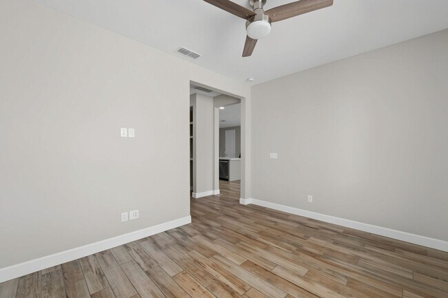 Building Photo - Luxury Kitchen + 3 Bed & Den/Office in Azure Canyon | Quartz, Gas Cooktop & More