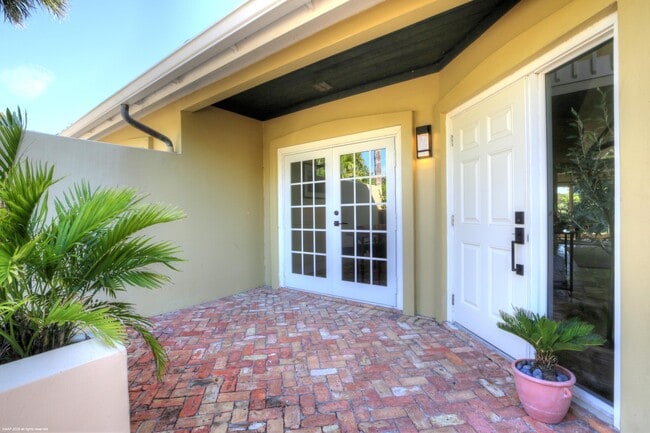 Building Photo - 2624 Muirfield Ct