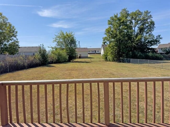 Building Photo - 207 Ruf Dr