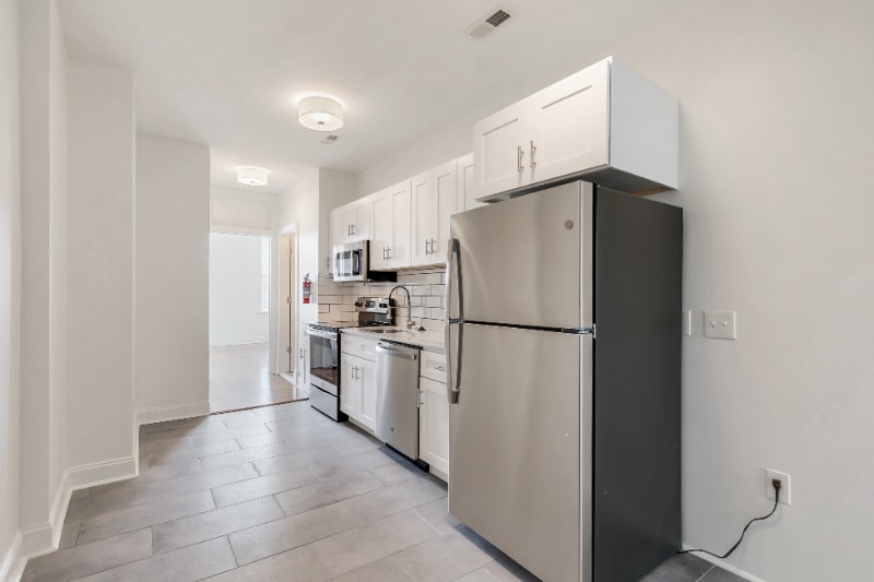 Building Photo - 1758 Park Ave