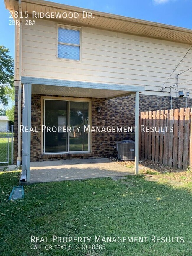 Building Photo - 2 Bedroom, 1.5 Bath Duplex, Northside Evan...
