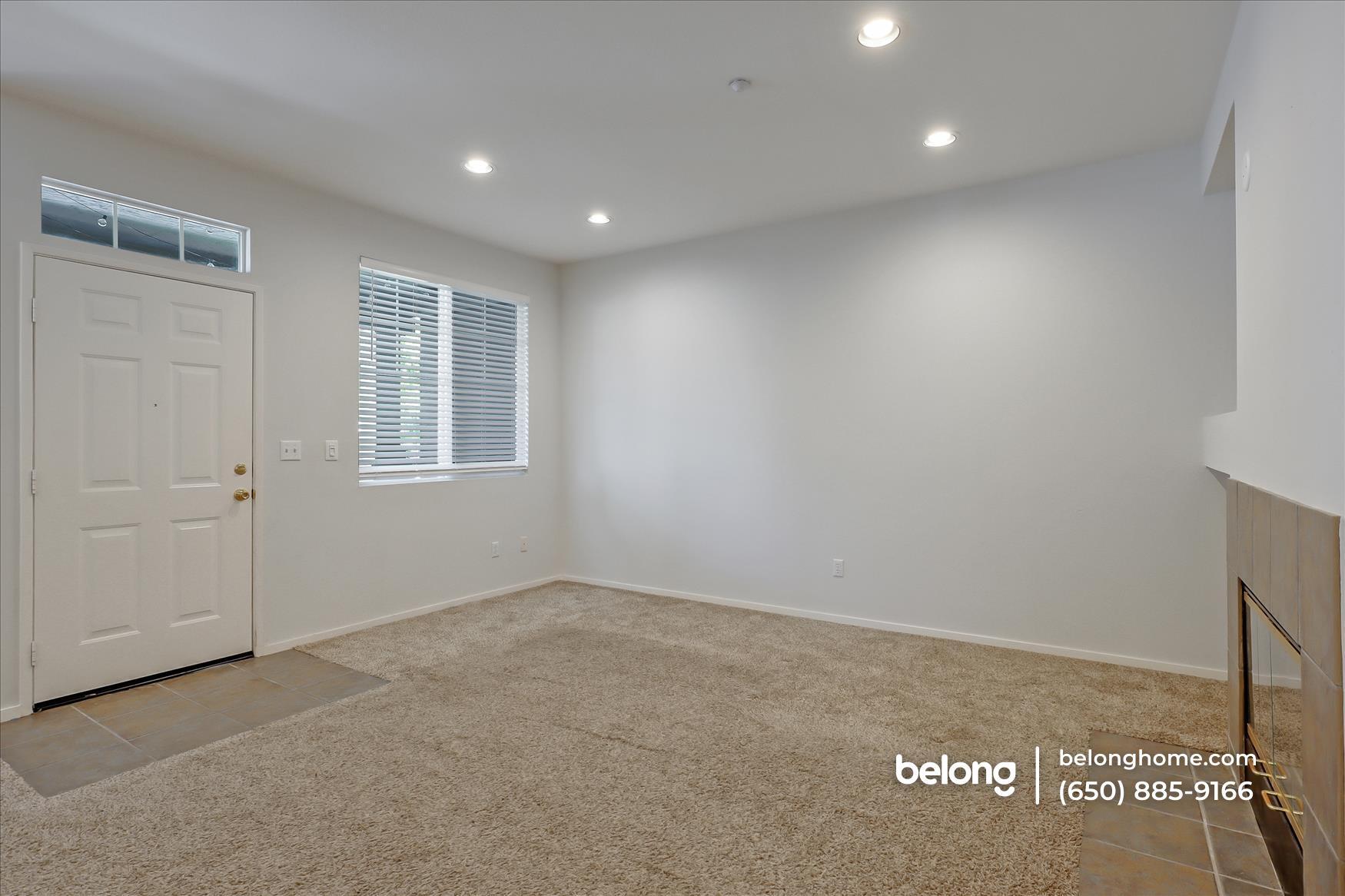 Building Photo - 292 Wildrose Common