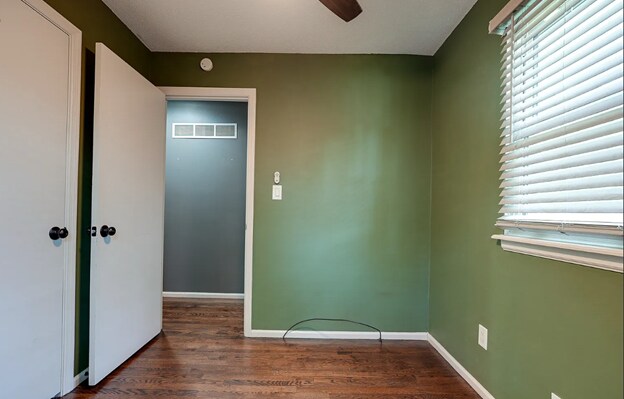 Building Photo - 3909 S Marshall Dr