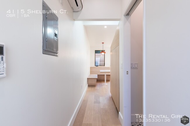 Building Photo - 4115 Shelburn Ct