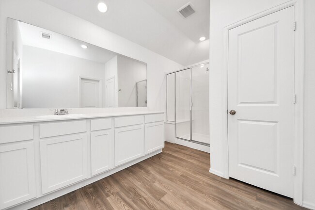 Building Photo - 26631 Castiel Dr