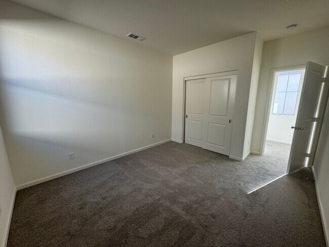 Building Photo - Beautiful Brand-New Home (Price Drop)>>>> Call Today>>>>