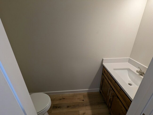 Building Photo - 141 S Bluff Ave