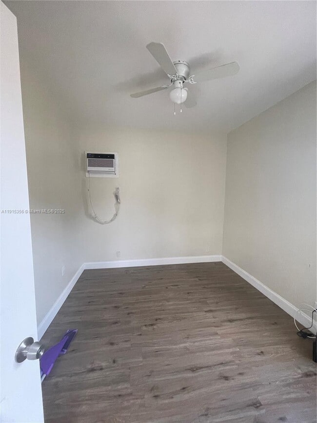 Building Photo - 1935 Liberty St