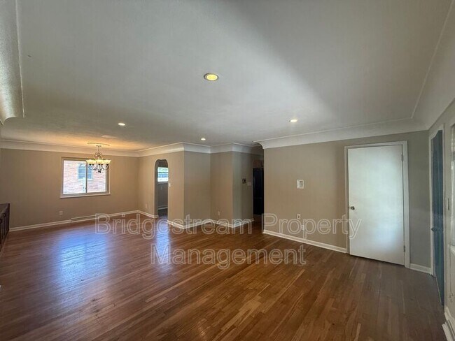 Building Photo - 2708 Ater Dr