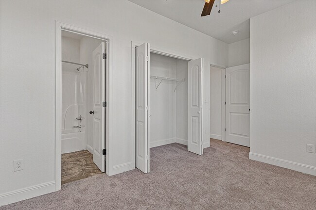 Building Photo - 4909 Reserve Blvd