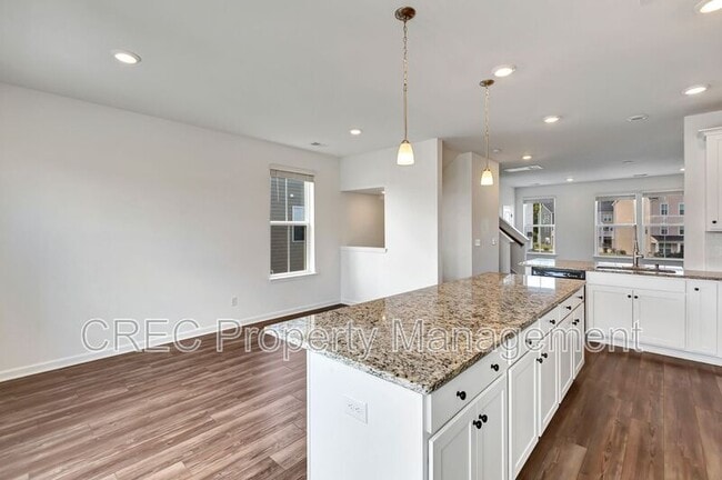 Building Photo - 831 Recess Pt Dr