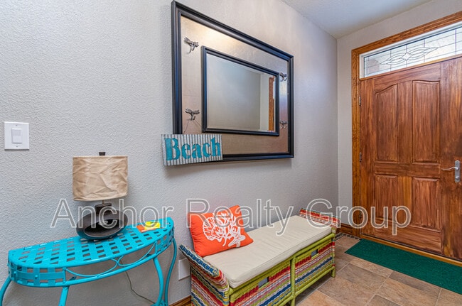 Building Photo - 217 16th St