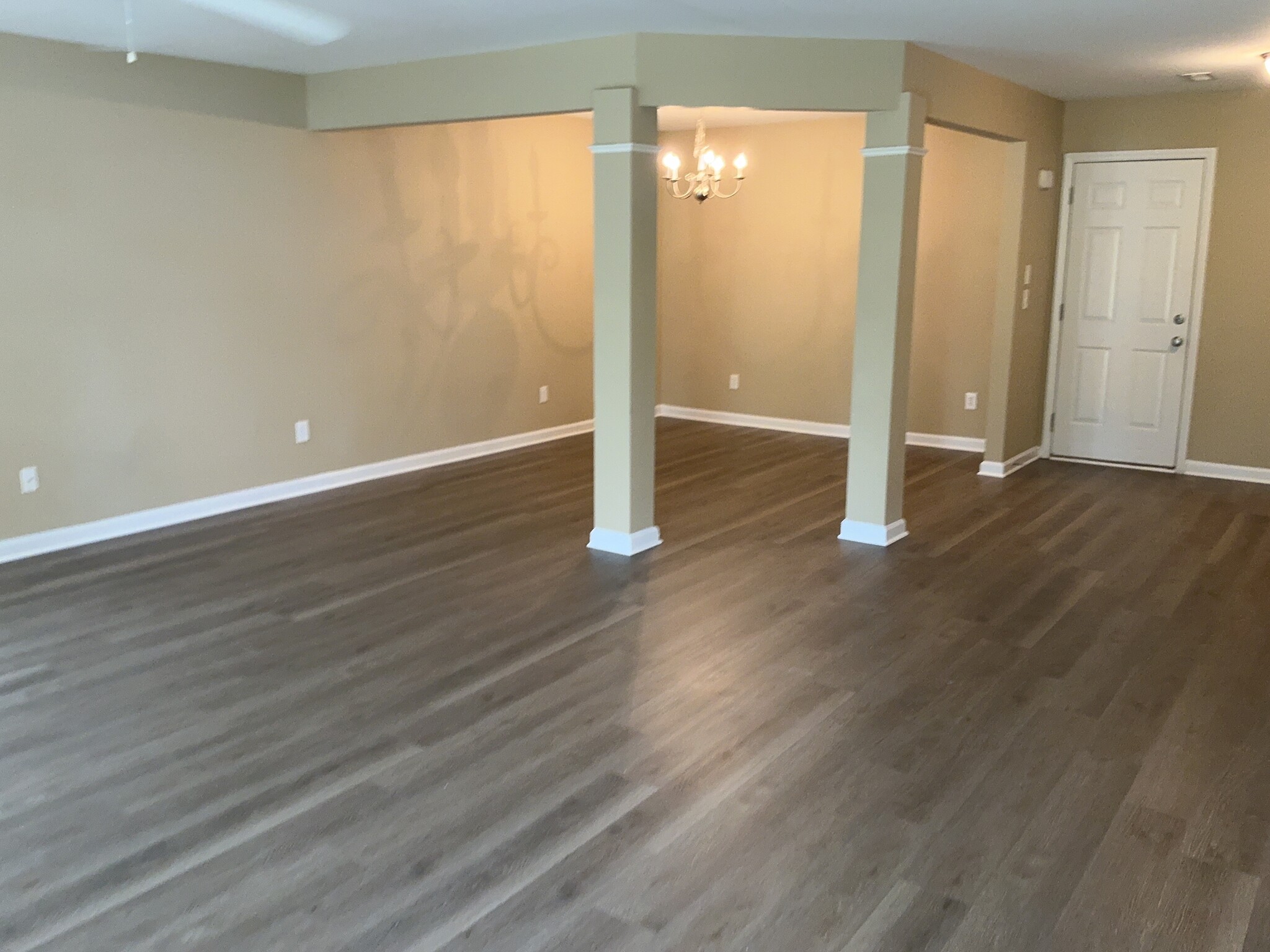 Building Photo - 501 Timber Meadow Lake Dr