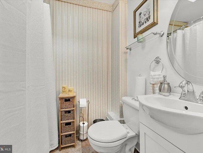 Building Photo - 3240 Westmont- YOUR NEXT HOME AWAITS