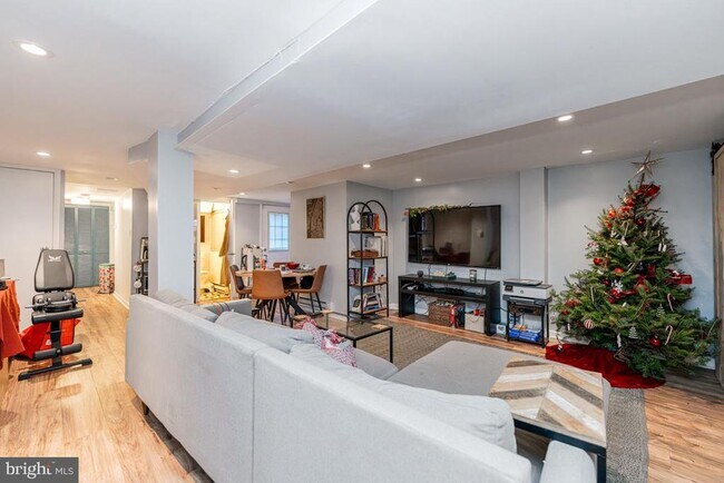 Building Photo - 4509 15th St NW