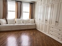 Building Photo - 1021 Grand St