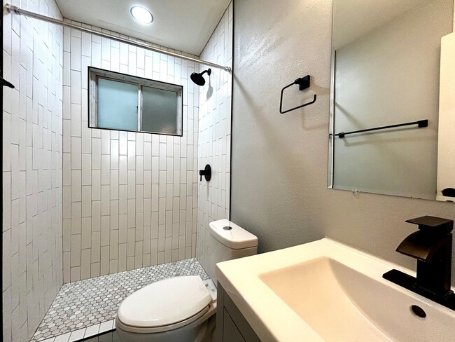 Building Photo - 3304 Tom Green St