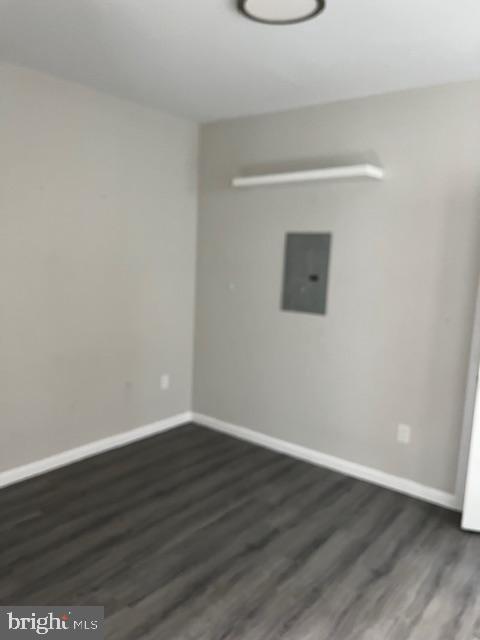 Building Photo - 448 E Walnut Ln