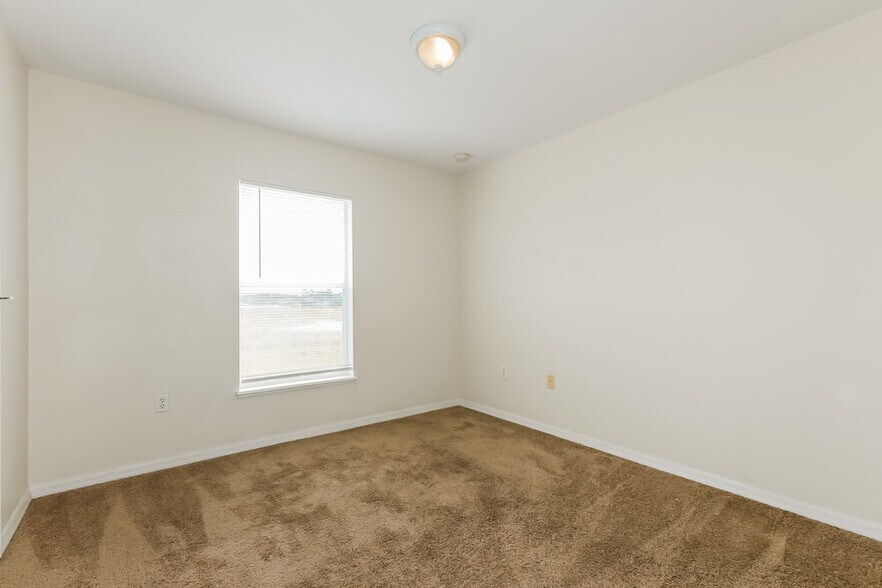 Building Photo - 177 Vista View Ave