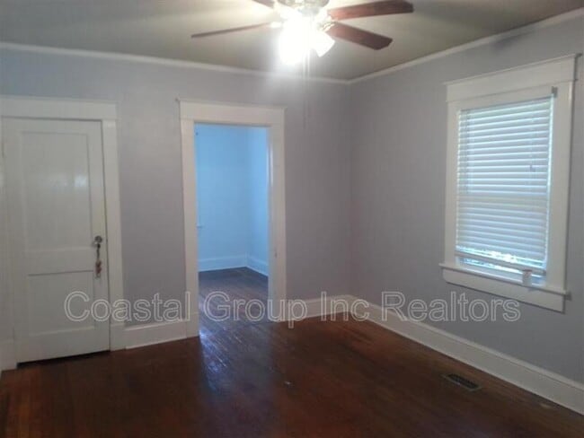 Building Photo - 141 E Ocean Ave