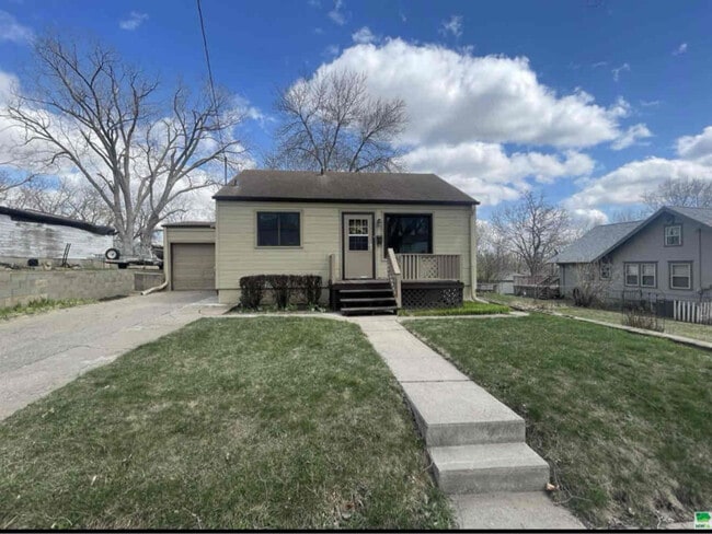 Primary Photo - 2732 Morgan St