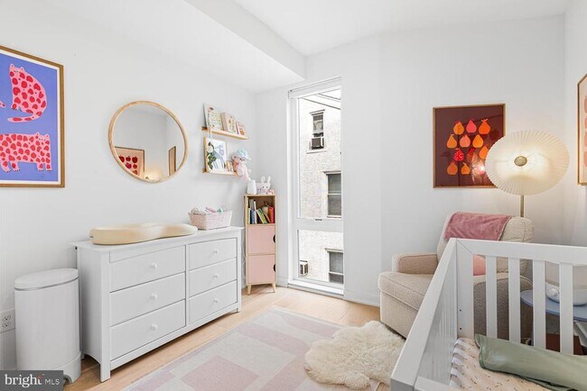 Building Photo - 237 Krams Ave