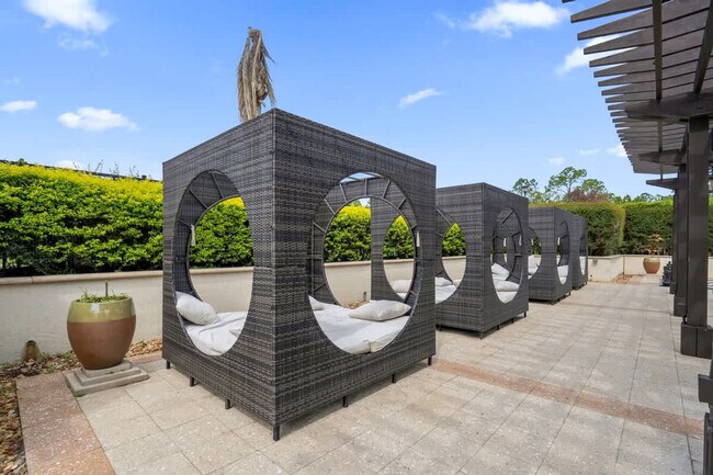 Building Photo - 14590 Damai Ln