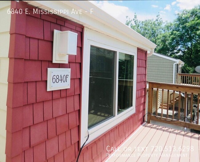 Primary Photo - 6840 E Mississippi Ave