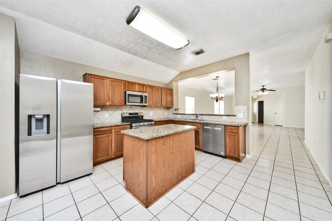 Building Photo - 2731 Gorki Park Dr