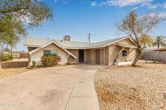 Building Photo - Charming 4-bedroom home in Maryvale Terrace!