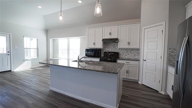 Building Photo - 1957 Javelina St