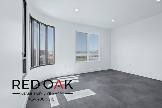 Primary Photo - 3450 W 43rd St