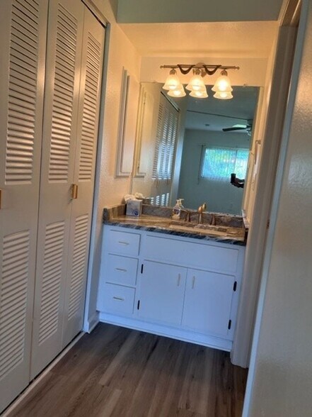 Building Photo - 6300 South Pointe Blvd