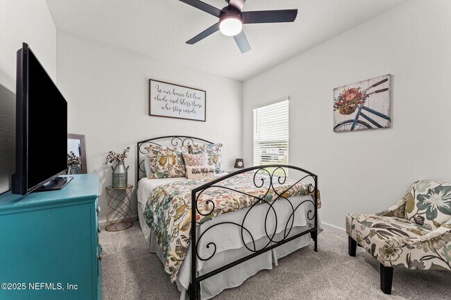 Building Photo - 535 Silver Landing Dr