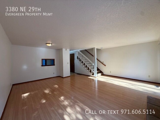 Building Photo - 3380 NE 29th St