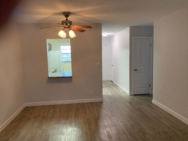 Living and Dining Room with Ceiling Fan - 1400 NE 57th St