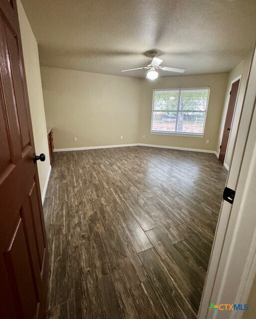 Building Photo - 1301 Fieldcrest