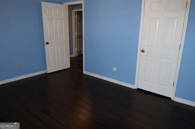 Building Photo - 105 Bristle Cone Ct